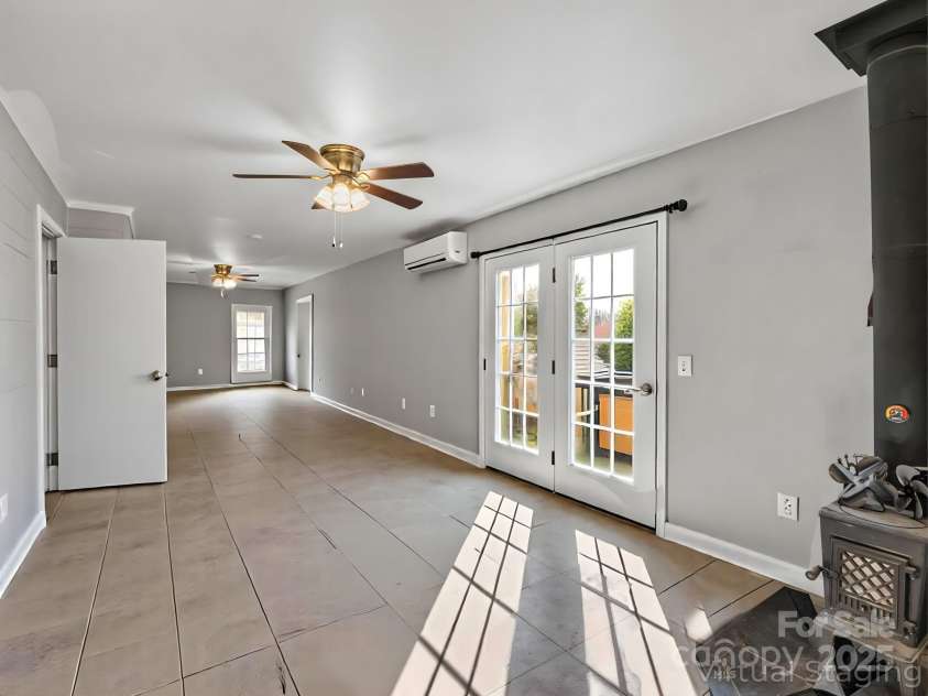 262 Daisy Lane, Bostic, NC 28018.  MLS# CAR4319475, YatesRealty ID 3282. Family Room