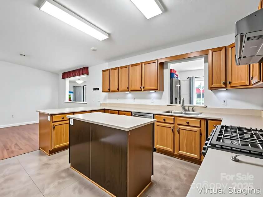262 Daisy Lane, Bostic, NC 28018.  MLS# CAR4319475, YatesRealty ID 3282. Kitchen
