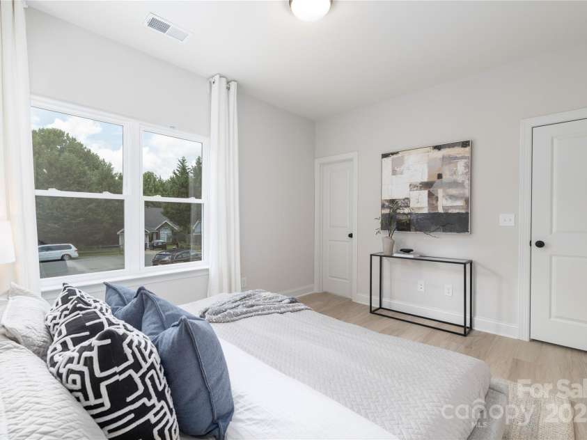 2120 A Avenue, Charlotte, NC 28216.  MLS# CAR4283659, YatesRealty ID 32825. 