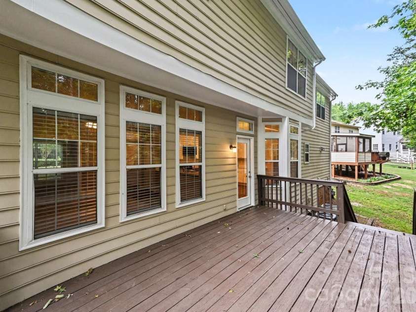 4619 Kirkgard Trail, Charlotte, NC 28269.  MLS# CAR4390079, YatesRealty ID 32825. 