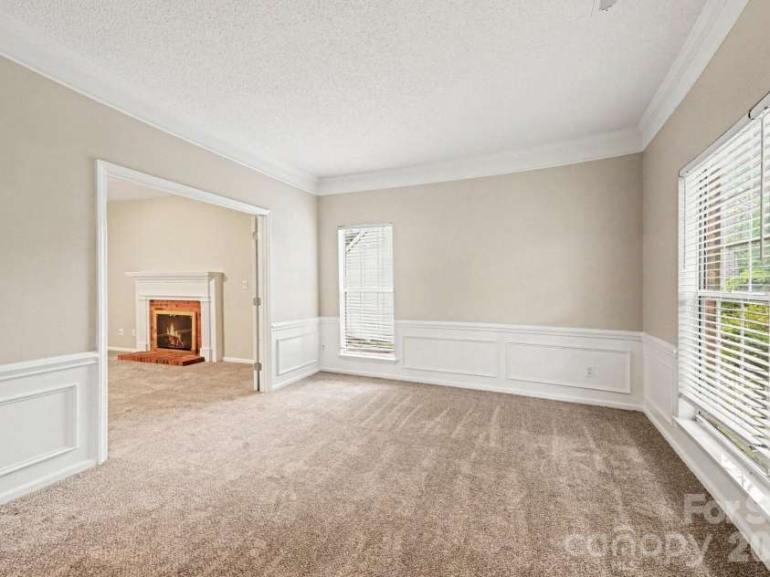 4619 Kirkgard Trail, Charlotte, NC 28269.  MLS# CAR4390079, YatesRealty ID 32825. 