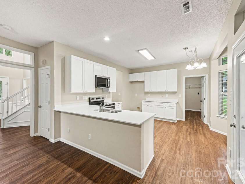 4619 Kirkgard Trail, Charlotte, NC 28269.  MLS# CAR4390079, YatesRealty ID 32825. 