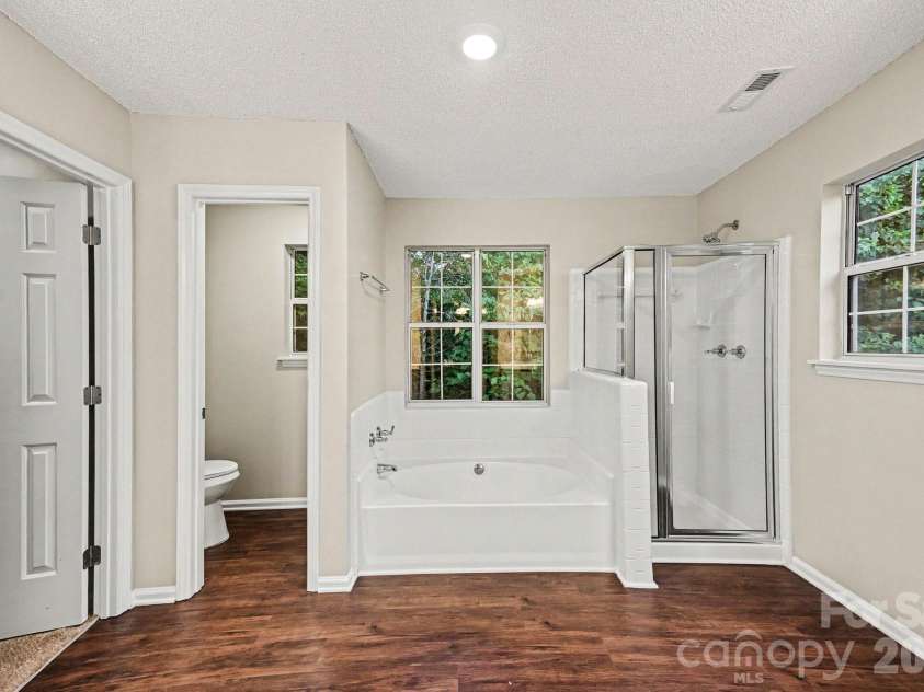 4619 Kirkgard Trail, Charlotte, NC 28269.  MLS# CAR4390079, YatesRealty ID 32825. 