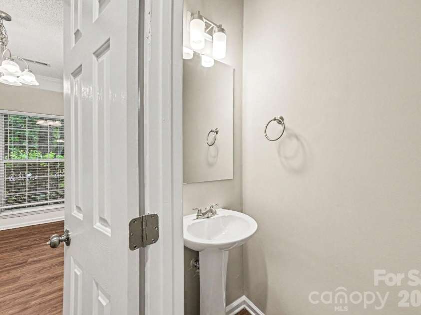 4619 Kirkgard Trail, Charlotte, NC 28269.  MLS# CAR4390079, YatesRealty ID 32825. 