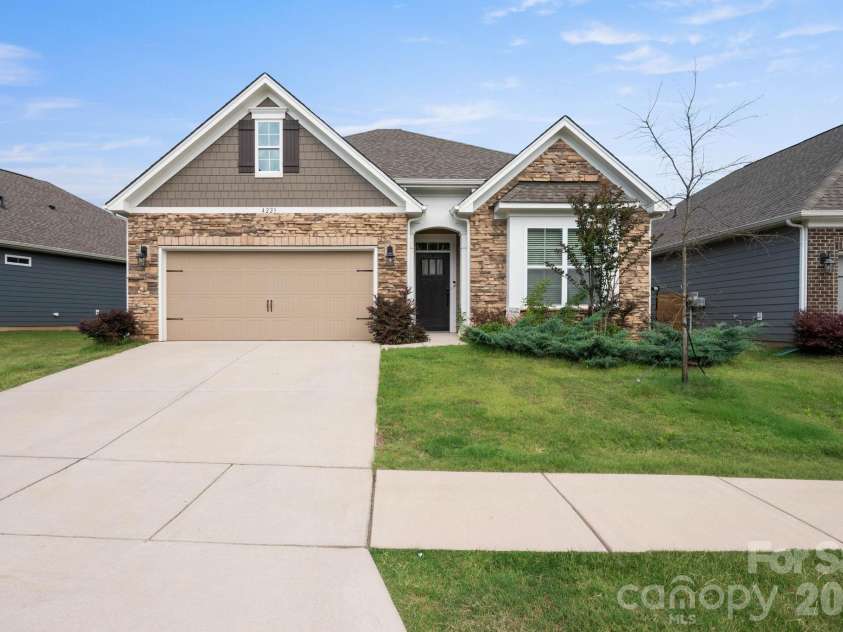 4229 Millstream Road, Denver, NC 28037.  MLS# CAR4385148, YatesRealty ID 32826. 