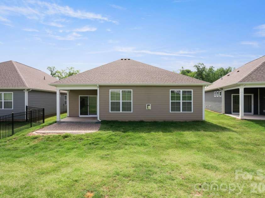 4229 Millstream Road, Denver, NC 28037.  MLS# CAR4385148, YatesRealty ID 32826. Covered Back Patio