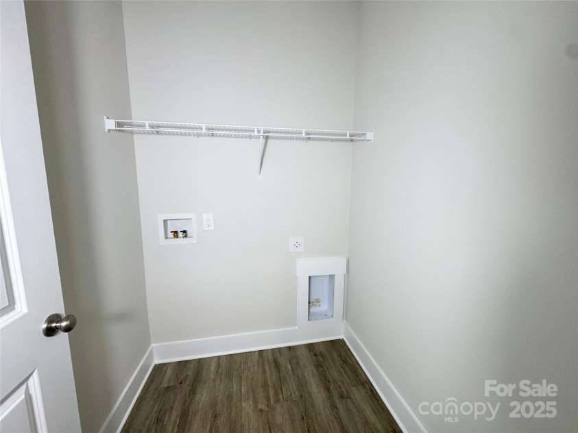 107 Silverwood Court, Mooresville, NC 28115.  MLS# CAR4279215, YatesRealty ID 32827. Laundry Room
