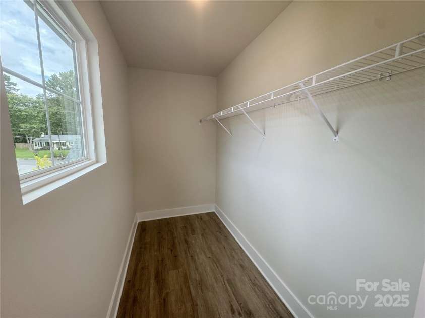 107 Silverwood Court, Mooresville, NC 28115.  MLS# CAR4279215, YatesRealty ID 32827. Primary Walk-In Closet