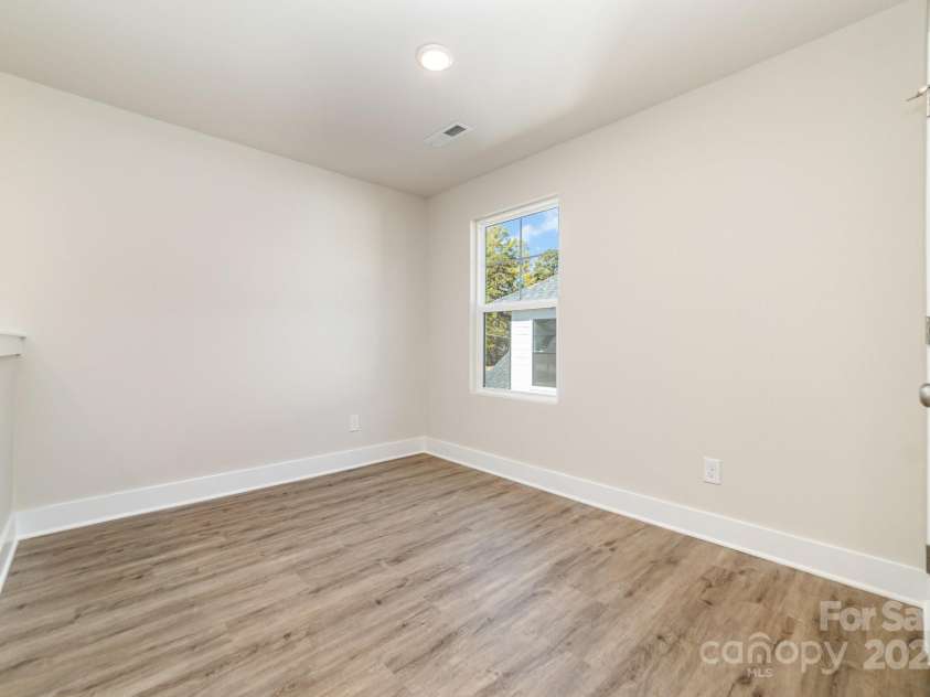 107 Silverwood Court, Mooresville, NC 28115.  MLS# CAR4320107, YatesRealty ID 32827. Bonus Room