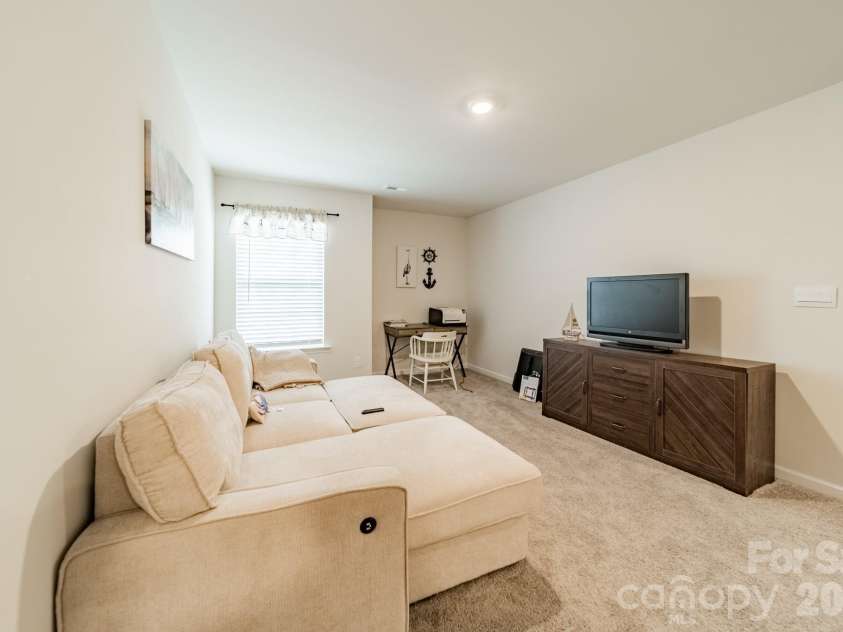 1200 Secrest Commons Drive, Monroe, NC 28112.  MLS# CAR4397398, YatesRealty ID 32828. Loft