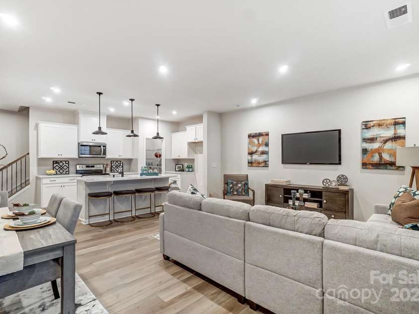 4004 Cheyney Park Drive, Charlotte, NC 28269.  MLS# CAR4216807, YatesRealty ID 32828. For representation purposes of floorplan only, actual homesite is under construction and design and structural options may vary