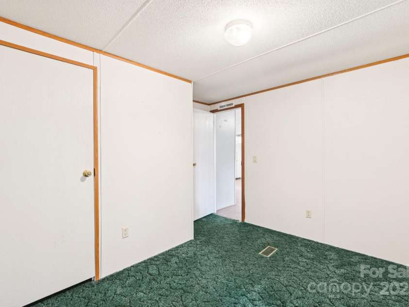 120 Rose Street, Gaffney, SC 29340.  MLS# CAR4281240, YatesRealty ID 32829. 
