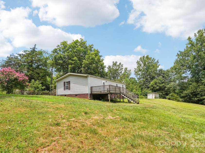 120 Rose Street, Gaffney, SC 29340.  MLS# CAR4281240, YatesRealty ID 32829. 