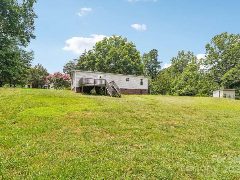 120 Rose Street, Gaffney, SC 29340.  MLS# CAR4281240, YatesRealty ID 32829. 