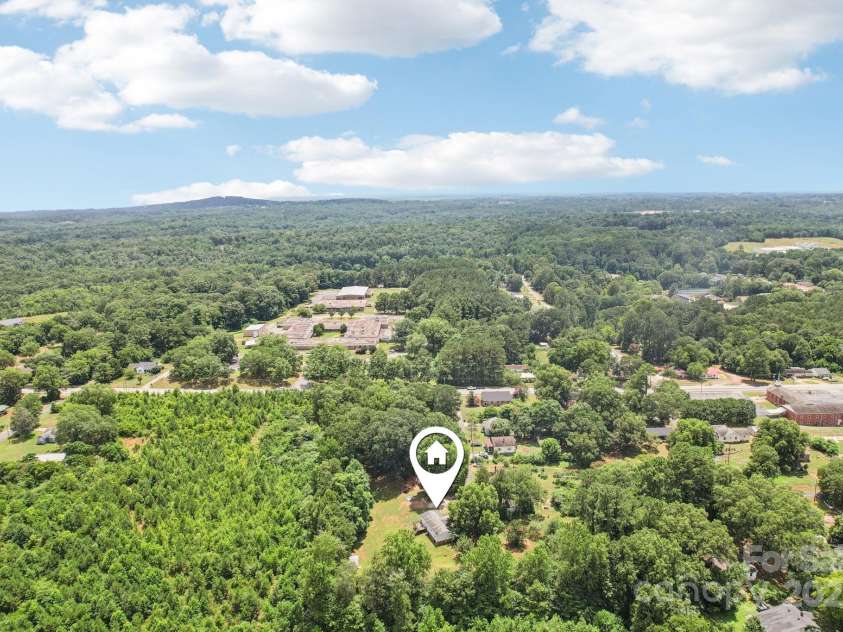 120 Rose Street, Gaffney, SC 29340.  MLS# CAR4281240, YatesRealty ID 32829. 