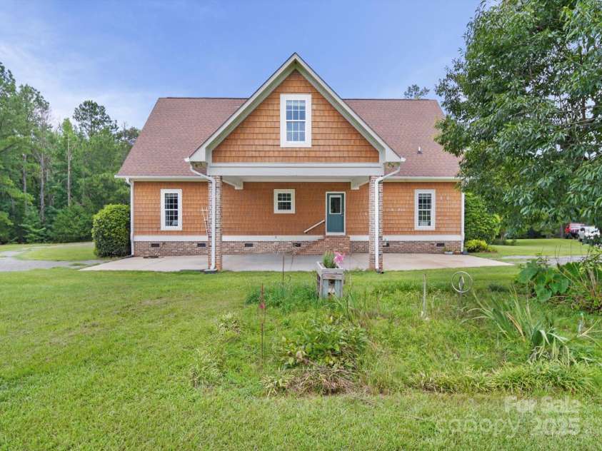 1393 Wateree Road, Ridgeway, SC 29130.  MLS# CAR4296458, YatesRealty ID 3283. 