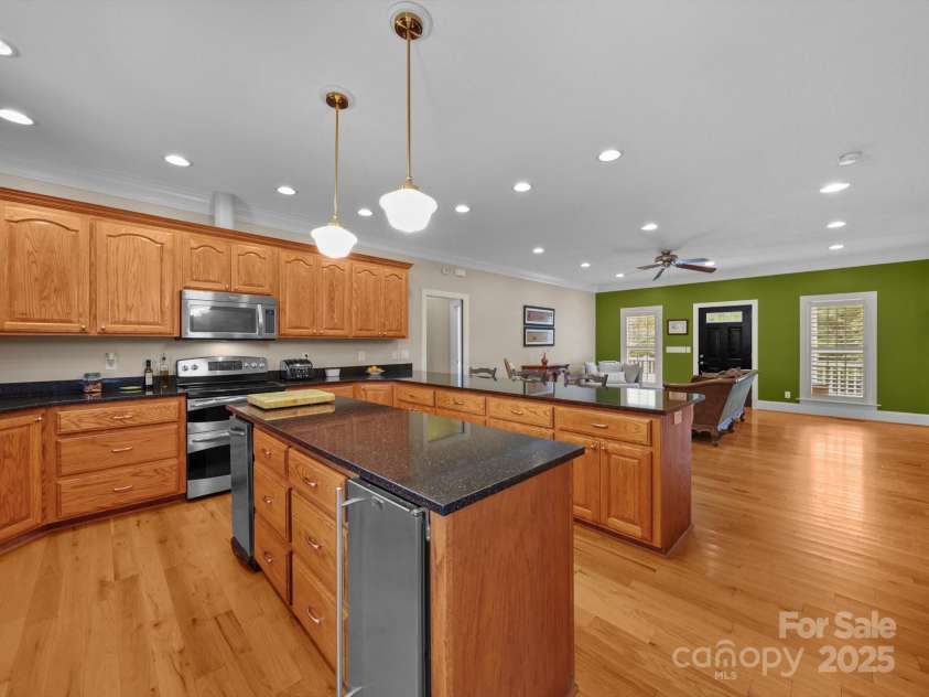 1393 Wateree Road, Ridgeway, SC 29130.  MLS# CAR4296458, YatesRealty ID 3283. 