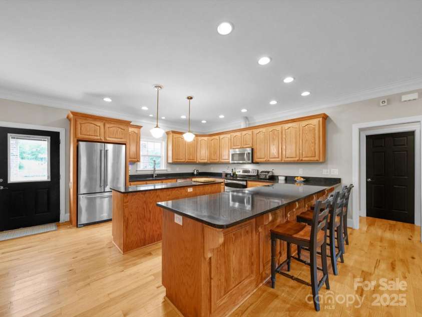 1393 Wateree Road, Ridgeway, SC 29130.  MLS# CAR4296458, YatesRealty ID 3283. 