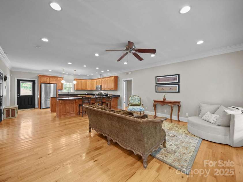 1393 Wateree Road, Ridgeway, SC 29130.  MLS# CAR4296458, YatesRealty ID 3283. 