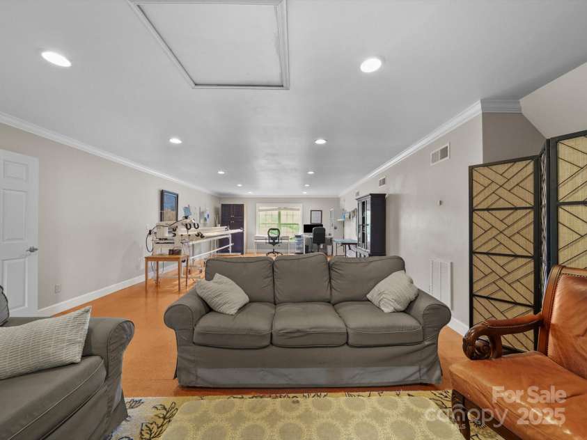 1393 Wateree Road, Ridgeway, SC 29130.  MLS# CAR4296458, YatesRealty ID 3283. 