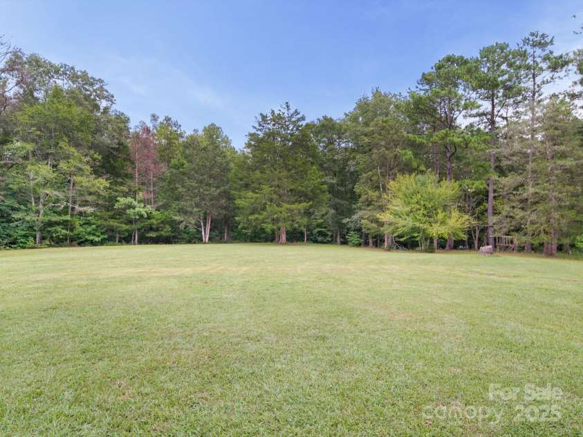 1393 Wateree Road, Ridgeway, SC 29130.  MLS# CAR4296458, YatesRealty ID 3283. 