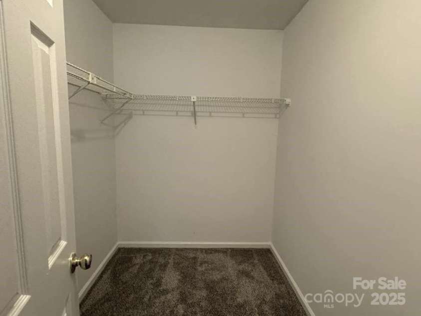 6017 Treetop Court, Charlotte, NC 28212.  MLS# CAR4200981, YatesRealty ID 3283. Primary walk-in closet