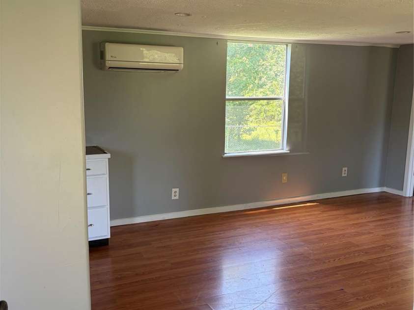 5027 Lineberger Loop Road, Denver, NC 28037.  MLS# CAR4396367, YatesRealty ID 32830. 