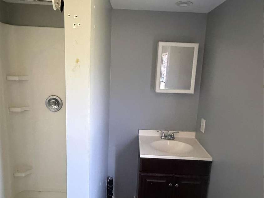 5027 Lineberger Loop Road, Denver, NC 28037.  MLS# CAR4396367, YatesRealty ID 32830. 