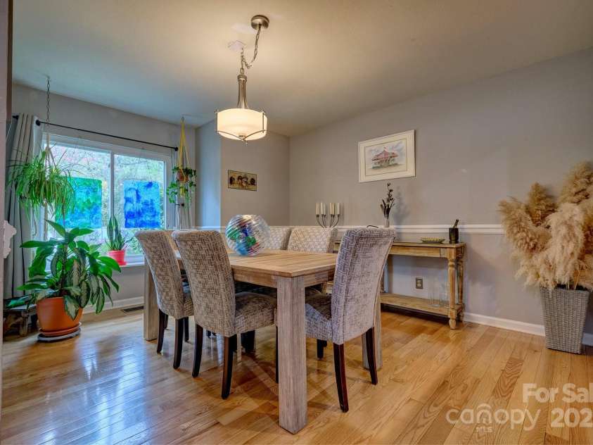 134 Pine Grove Circle, Lake Wylie, SC 29710.  MLS# CAR4291321, YatesRealty ID 32831. 