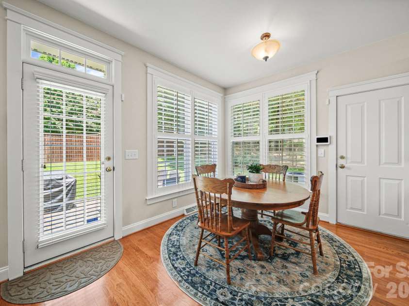 7800 Red Oaks Trail, Waxhaw, NC 28173.  MLS# CAR4393062, YatesRealty ID 32832. 