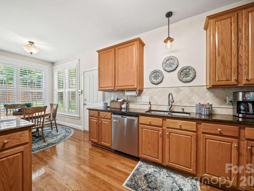 7800 Red Oaks Trail, Waxhaw, NC 28173.  MLS# CAR4393062, YatesRealty ID 32832. 
