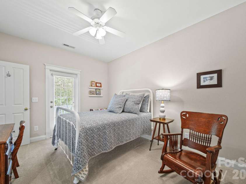 7800 Red Oaks Trail, Waxhaw, NC 28173.  MLS# CAR4393062, YatesRealty ID 32832. 