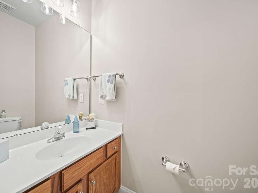 7800 Red Oaks Trail, Waxhaw, NC 28173.  MLS# CAR4393062, YatesRealty ID 32832. 