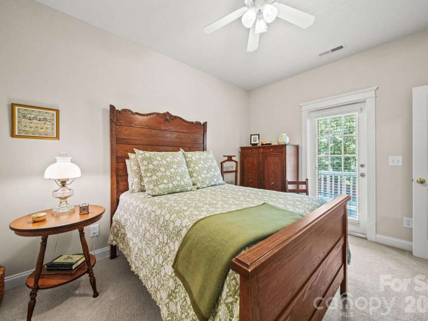 7800 Red Oaks Trail, Waxhaw, NC 28173.  MLS# CAR4393062, YatesRealty ID 32832. 