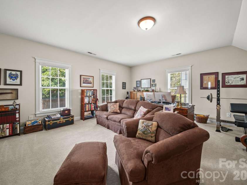 7800 Red Oaks Trail, Waxhaw, NC 28173.  MLS# CAR4393062, YatesRealty ID 32832. 