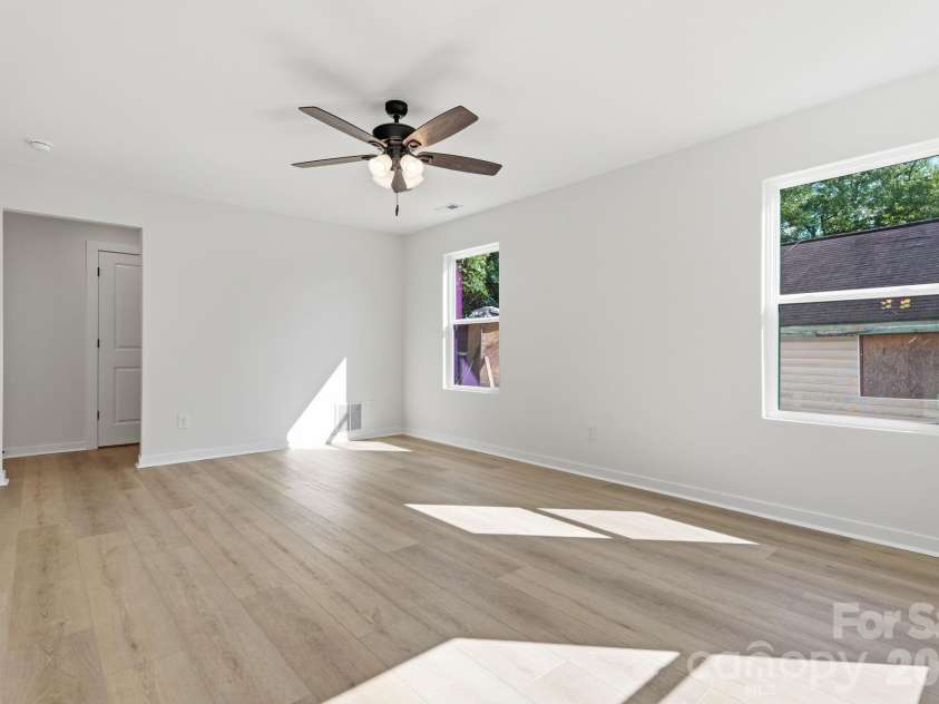 53 Young Avenue, Concord, NC 28025.  MLS# CAR4397101, YatesRealty ID 32833. Living Room
