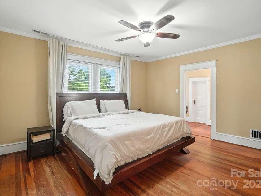 100 Ridge Avenue, Kannapolis, NC 28083.  MLS# CAR4286009, YatesRealty ID 32834. 3rd bedroom upstairs