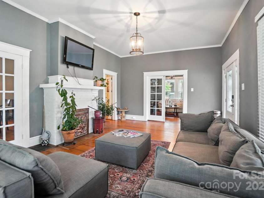 100 Ridge Avenue, Kannapolis, NC 28083.  MLS# CAR4286009, YatesRealty ID 32834. 