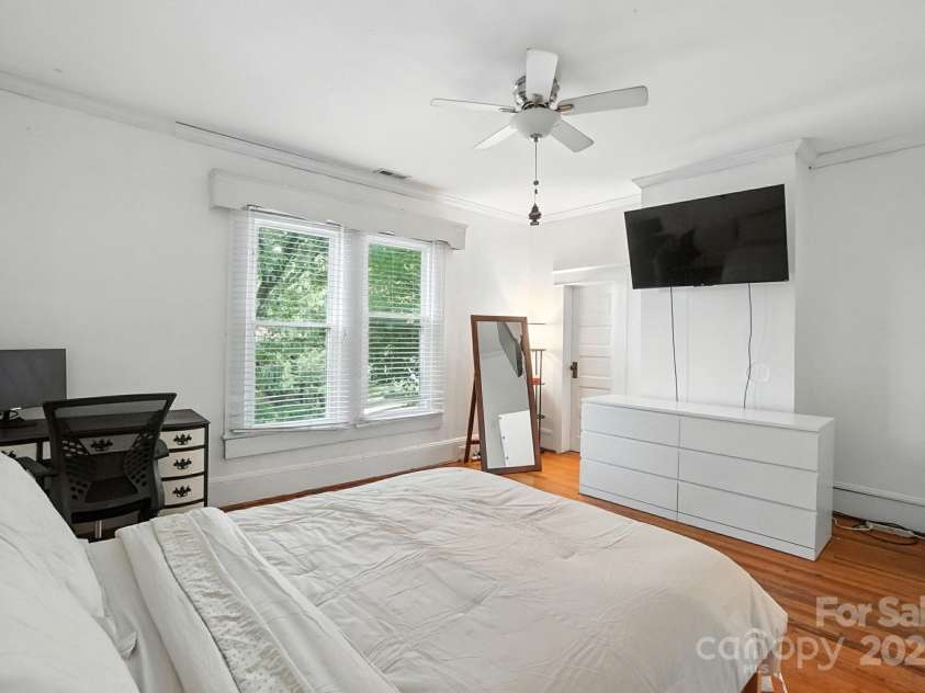 100 Ridge Avenue, Kannapolis, NC 28083.  MLS# CAR4286009, YatesRealty ID 32834. 