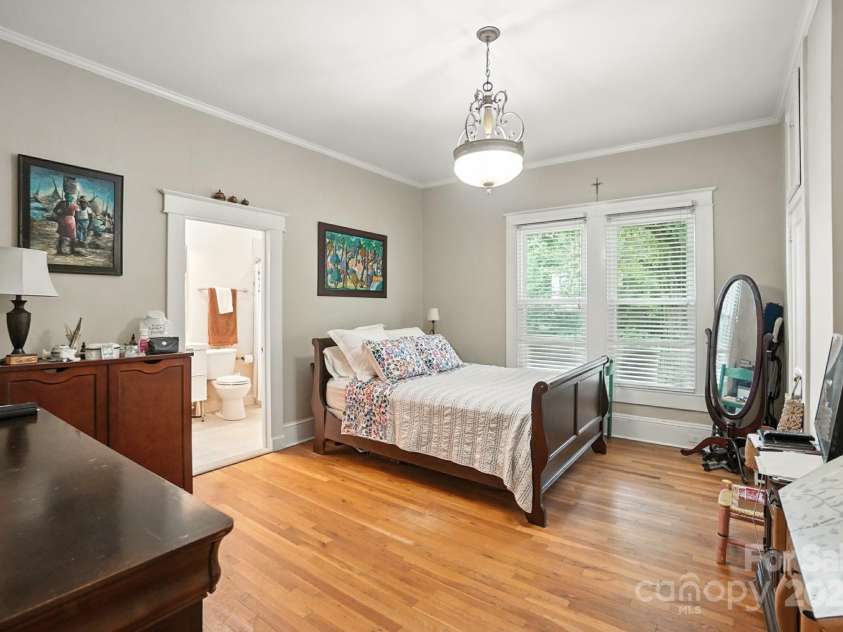 100 Ridge Avenue, Kannapolis, NC 28083.  MLS# CAR4286009, YatesRealty ID 32834. Master on main 