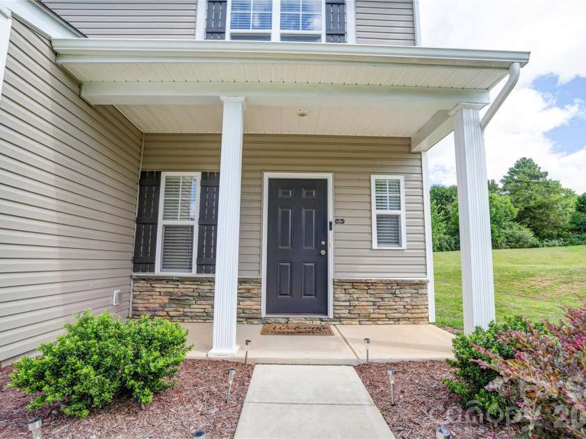 226 Lake George Drive, Shelby, NC 28152.  MLS# CAR4393139, YatesRealty ID 32834. 