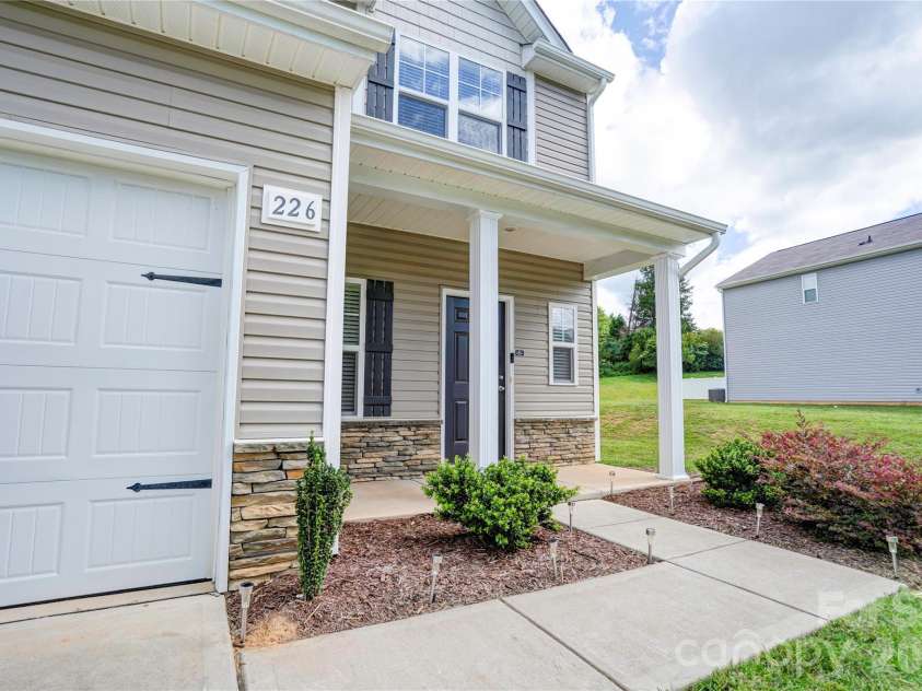 226 Lake George Drive, Shelby, NC 28152.  MLS# CAR4393139, YatesRealty ID 32834. 