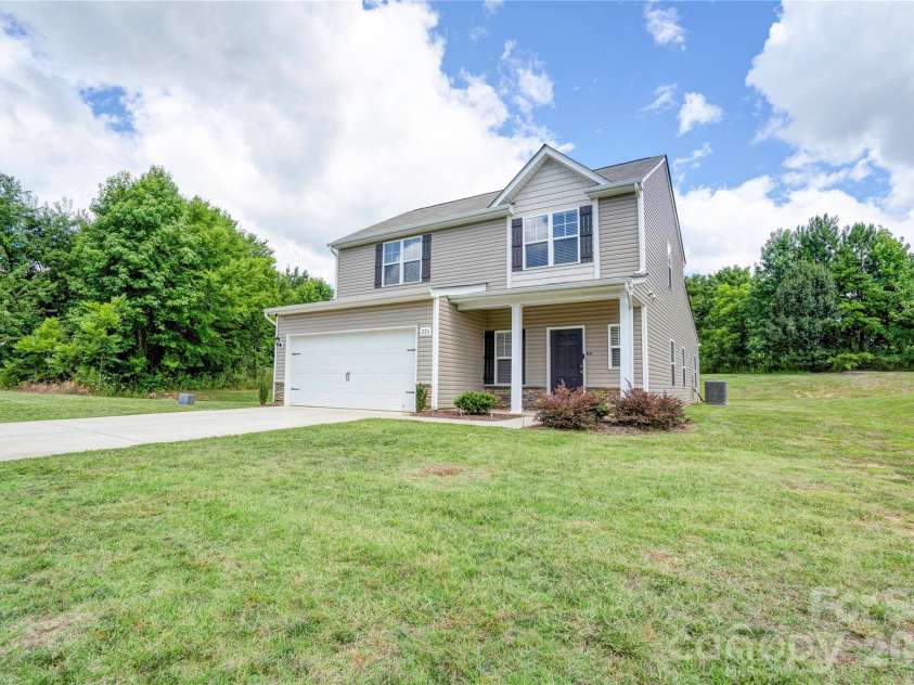 226 Lake George Drive, Shelby, NC 28152.  MLS# CAR4393139, YatesRealty ID 32834. 