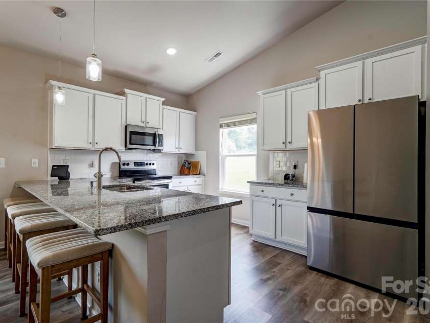 226 Lake George Drive, Shelby, NC 28152.  MLS# CAR4393139, YatesRealty ID 32834. 