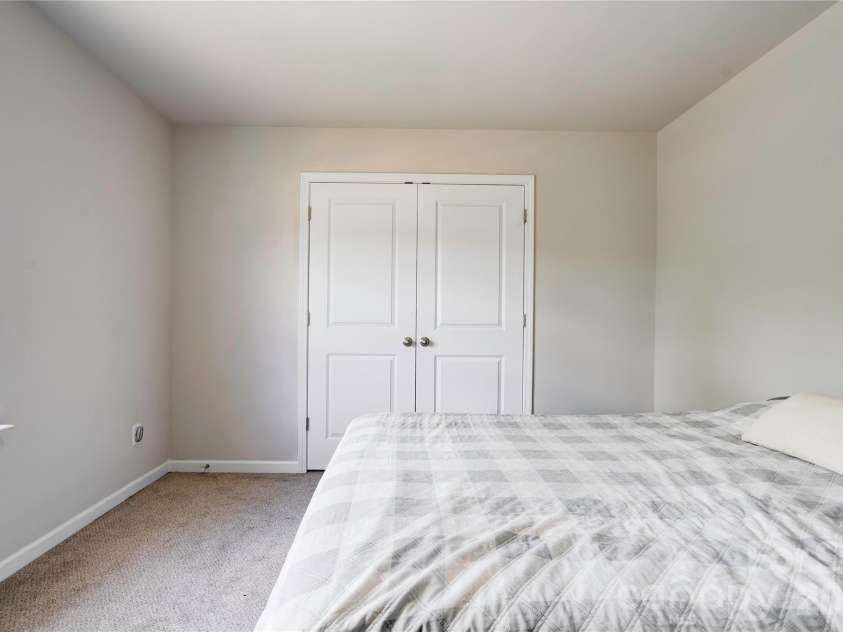 226 Lake George Drive, Shelby, NC 28152.  MLS# CAR4393139, YatesRealty ID 32834. 