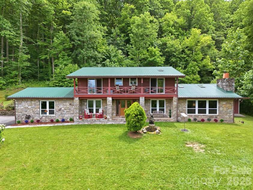 570 Rugged Top Road, Waynesville, NC 28785.  MLS# CAR4392004, YatesRealty ID 32836. 