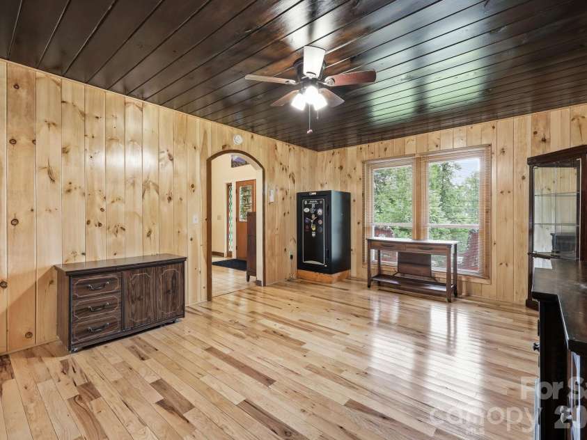 570 Rugged Top Road, Waynesville, NC 28785.  MLS# CAR4392004, YatesRealty ID 32836. 