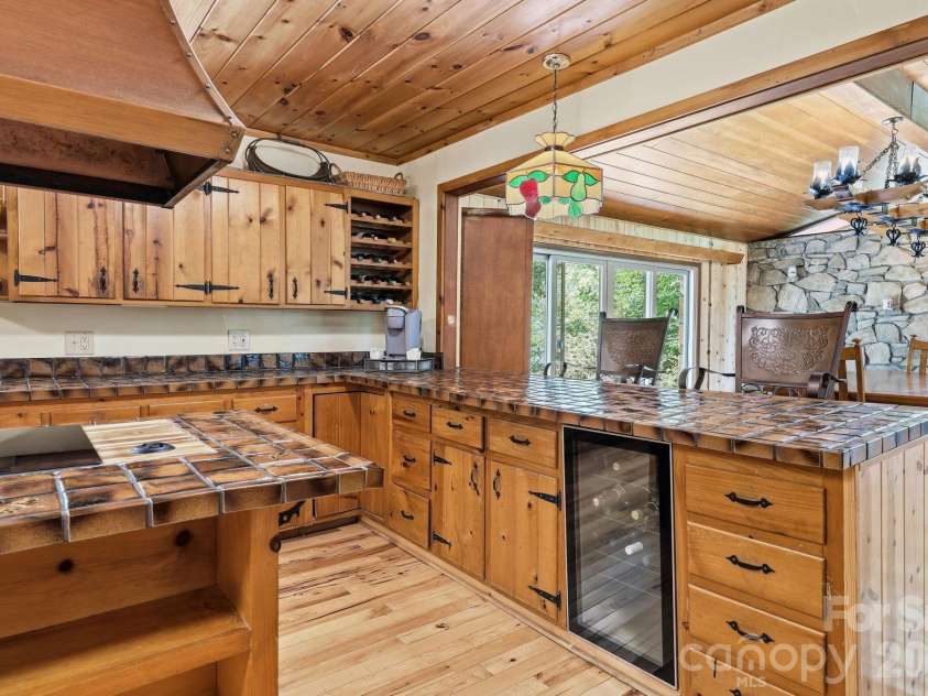 570 Rugged Top Road, Waynesville, NC 28785.  MLS# CAR4392004, YatesRealty ID 32836. 