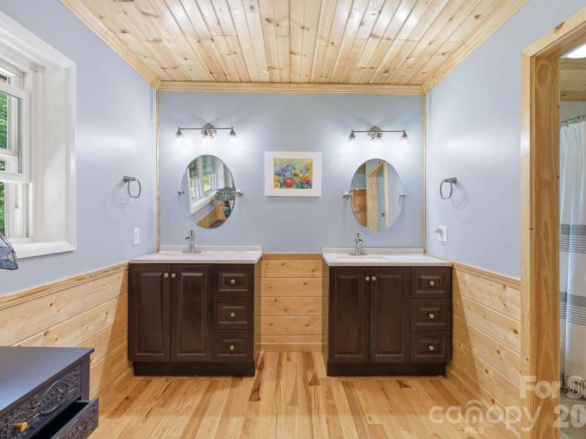 570 Rugged Top Road, Waynesville, NC 28785.  MLS# CAR4392004, YatesRealty ID 32836. 