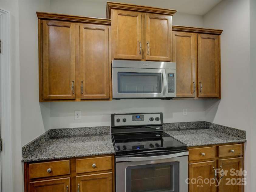 1916 Aston Mill Place, Charlotte, NC 28273.  MLS# CAR4278175, YatesRealty ID 32838. 